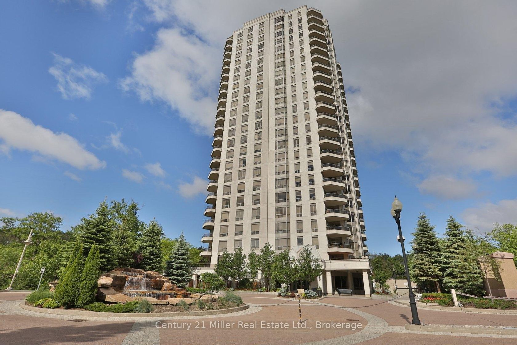 706 - 1900 The Collegeway, Erin Mills, Mississauga 