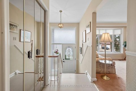 Photo 4 at 42 Bankfield Drive, Beaumonde Heights, Toronto