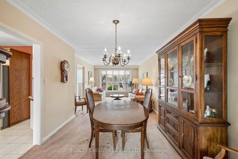 Photo 9 at 42 Bankfield Drive, Beaumonde Heights, Toronto