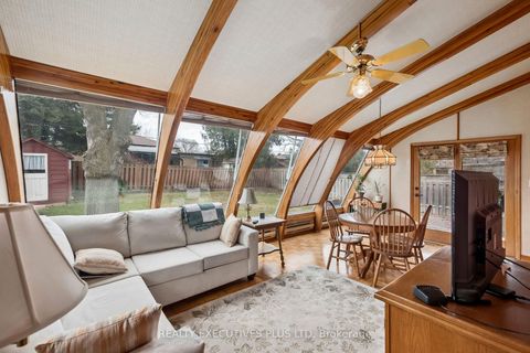 Photo 13 at 42 Bankfield Drive, Beaumonde Heights, Toronto