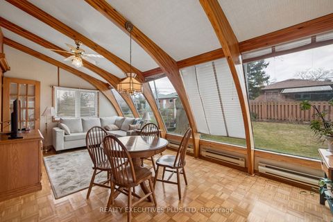 Photo 14 at 42 Bankfield Drive, Beaumonde Heights, Toronto