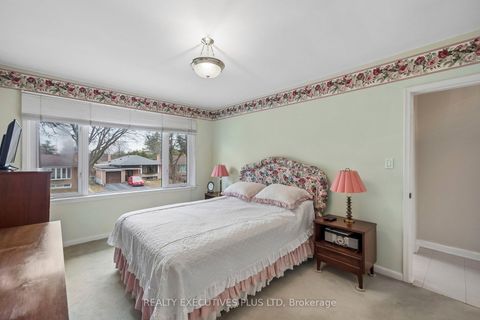 Photo 17 at 42 Bankfield Drive, Beaumonde Heights, Toronto