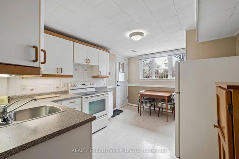 Photo 24 at 42 Bankfield Drive, Beaumonde Heights, Toronto