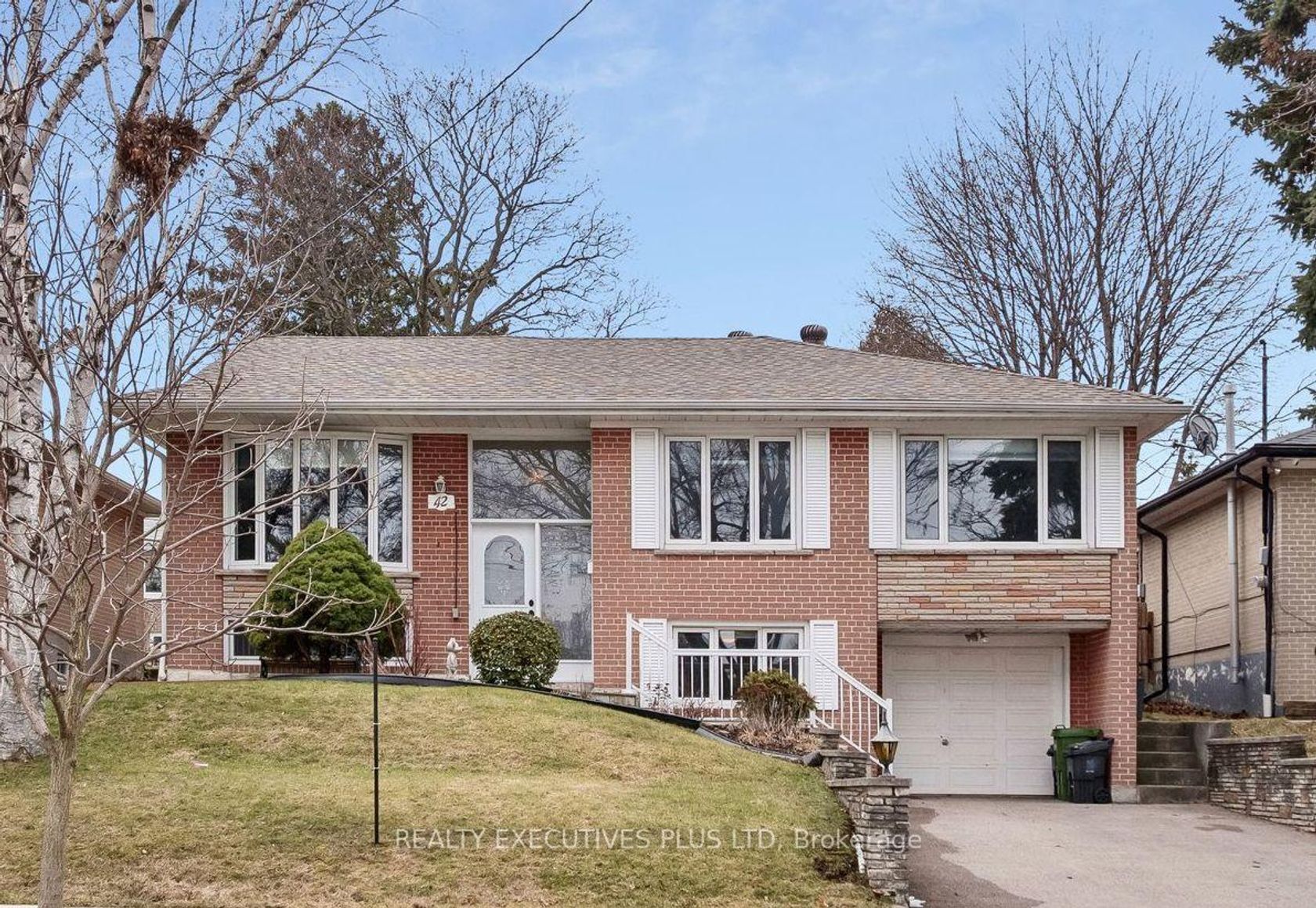 42 Bankfield Drive, Beaumonde Heights, Toronto 