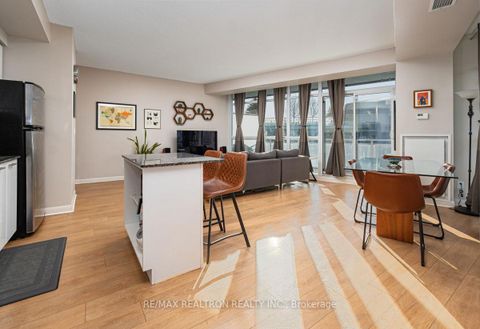 Photo 12 at 1008 - 15 Bruyeres Mews, Niagara, Toronto