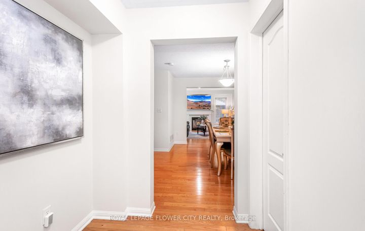 Photo 5 at 47 Haverty Trail, Northwest Brampton, Brampton