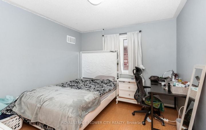 Photo 23 at 47 Haverty Trail, Northwest Brampton, Brampton