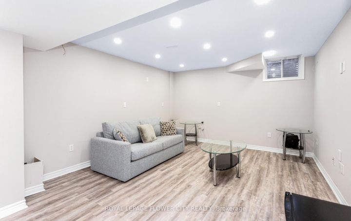 Photo 26 at 47 Haverty Trail, Northwest Brampton, Brampton