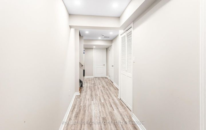 Photo 27 at 47 Haverty Trail, Northwest Brampton, Brampton