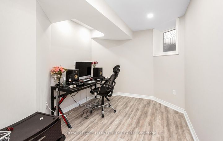 Photo 28 at 47 Haverty Trail, Northwest Brampton, Brampton