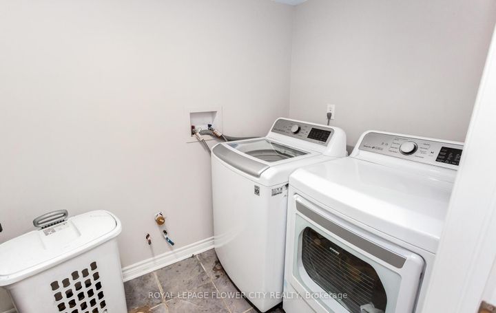 Photo 33 at 47 Haverty Trail, Northwest Brampton, Brampton