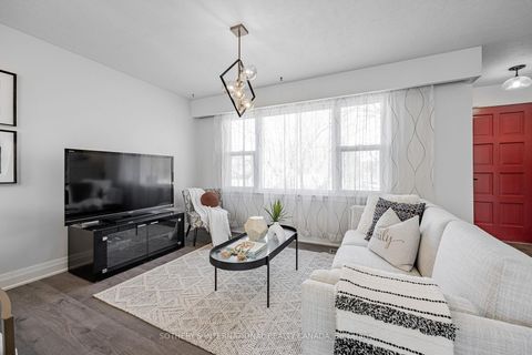 Photo 4 at 4075A Lawrence Avenue E, West Hill, Toronto