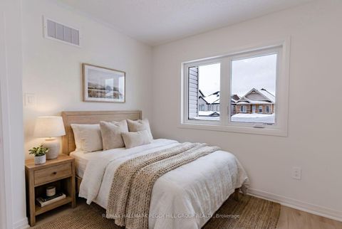 Photo 8 at 187 Durham Avenue, Rural Barrie Southeast, Barrie