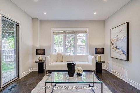 Photo 6 at 483 Menczel Crescent, Summerhill Estates, Newmarket