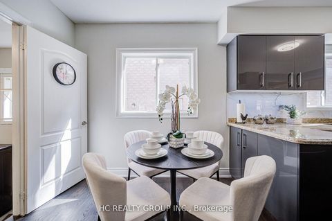 Photo 11 at 483 Menczel Crescent, Summerhill Estates, Newmarket