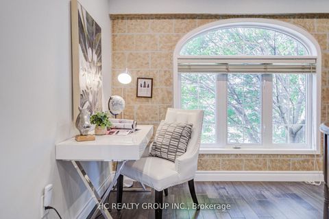 Photo 19 at 483 Menczel Crescent, Summerhill Estates, Newmarket