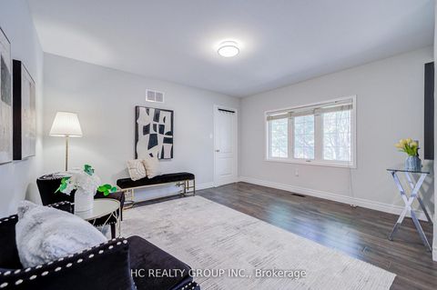 Photo 25 at 483 Menczel Crescent, Summerhill Estates, Newmarket