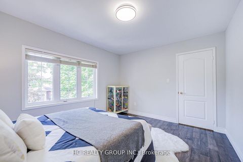 Photo 30 at 483 Menczel Crescent, Summerhill Estates, Newmarket