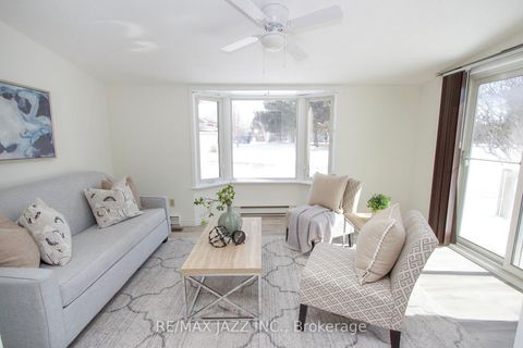 Photo 11 at 13 Steelhead Lane, Newcastle, Clarington