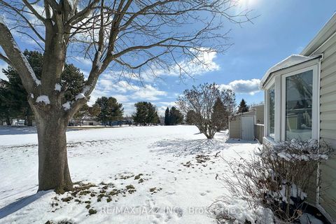 Photo 21 at 13 Steelhead Lane, Newcastle, Clarington