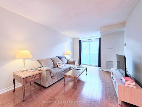 Photo 3 at 1012 - 212 Eglinton Avenue E, Mount Pleasant West, Toronto