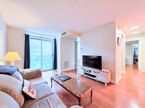 Photo 5 at 1012 - 212 Eglinton Avenue E, Mount Pleasant West, Toronto