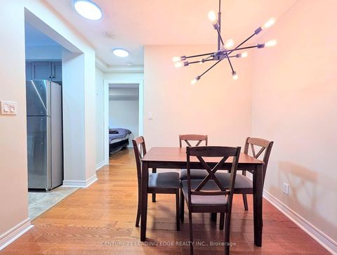 Photo 6 at 1012 - 212 Eglinton Avenue E, Mount Pleasant West, Toronto