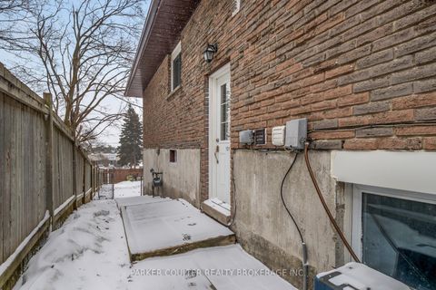 Photo 13 at 83 Daphne Crescent, Cundles East, Barrie