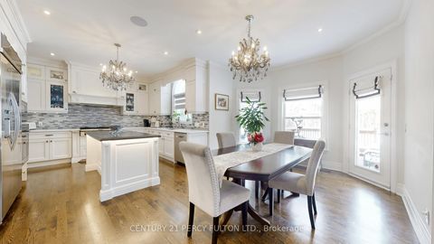 Photo 11 at 126 Old Surrey Lane, South Richvale, Richmond Hill