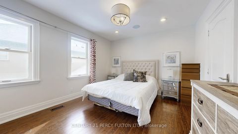 Photo 36 at 126 Old Surrey Lane, South Richvale, Richmond Hill