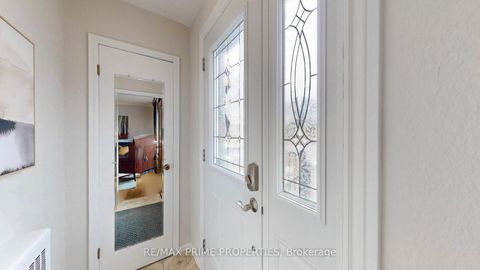 Photo 3 at 17 Tardree Place, Maryvale, Toronto