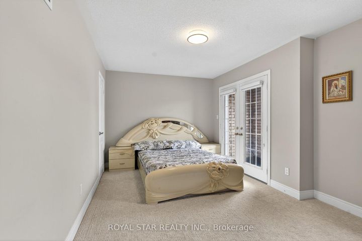 Photo 19 at 10 Solidarity Court, Bram West, Brampton