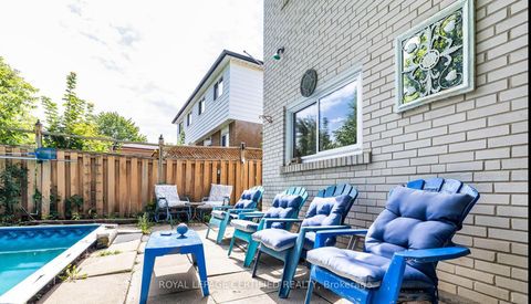 Photo 17 at 6872 Darcel Avenue, Malton, Mississauga