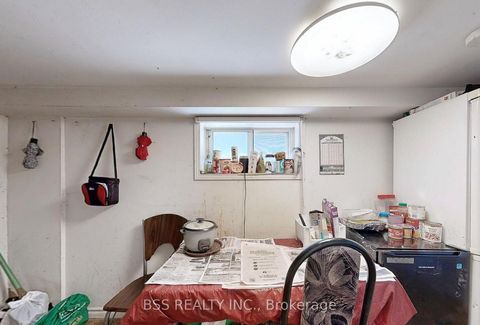 Photo 13 at 48 St Dunstan Drive, Oakridge, Toronto