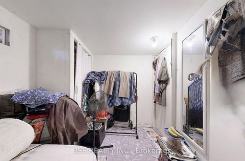 Photo 18 at 48 St Dunstan Drive, Oakridge, Toronto