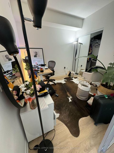 Photo 6 at 820 - 158 Front Street E, Moss Park, Toronto