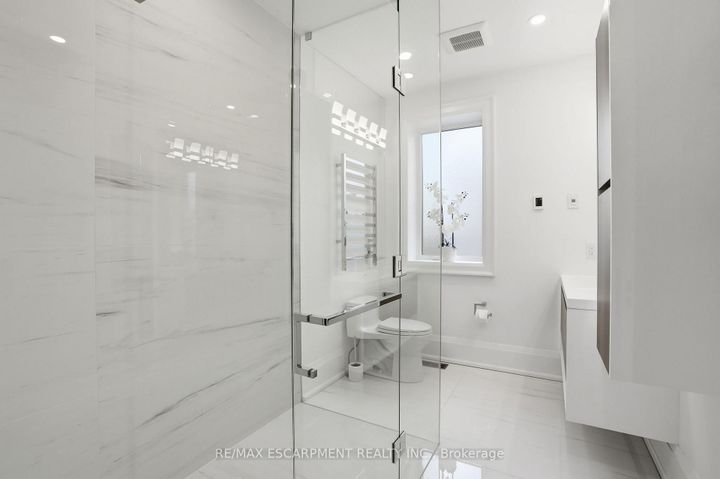 Photo 21 at 1489 Rogerswood Court, Lorne Park, Mississauga