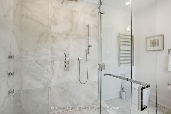 Photo 25 at 1489 Rogerswood Court, Lorne Park, Mississauga