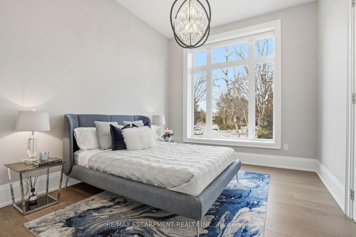 Photo 26 at 1489 Rogerswood Court, Lorne Park, Mississauga