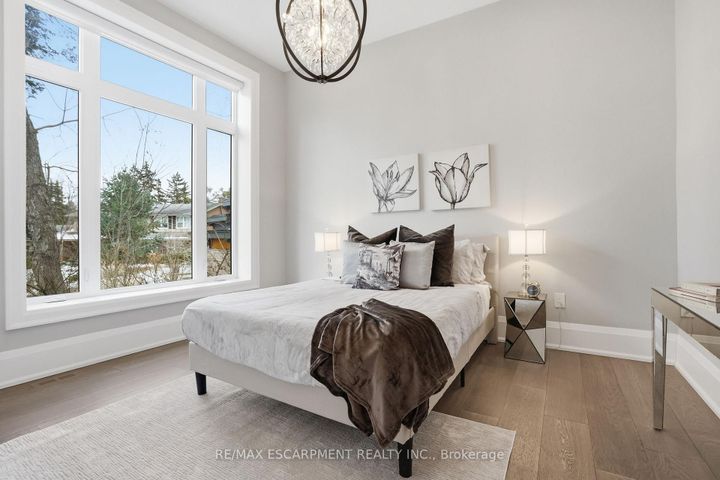 Photo 27 at 1489 Rogerswood Court, Lorne Park, Mississauga