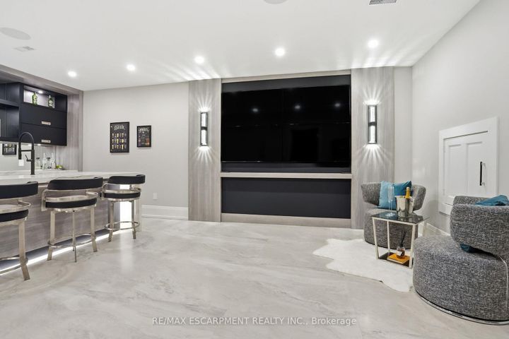 Photo 35 at 1489 Rogerswood Court, Lorne Park, Mississauga