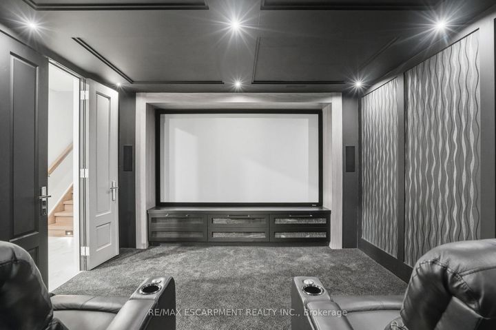 Photo 37 at 1489 Rogerswood Court, Lorne Park, Mississauga