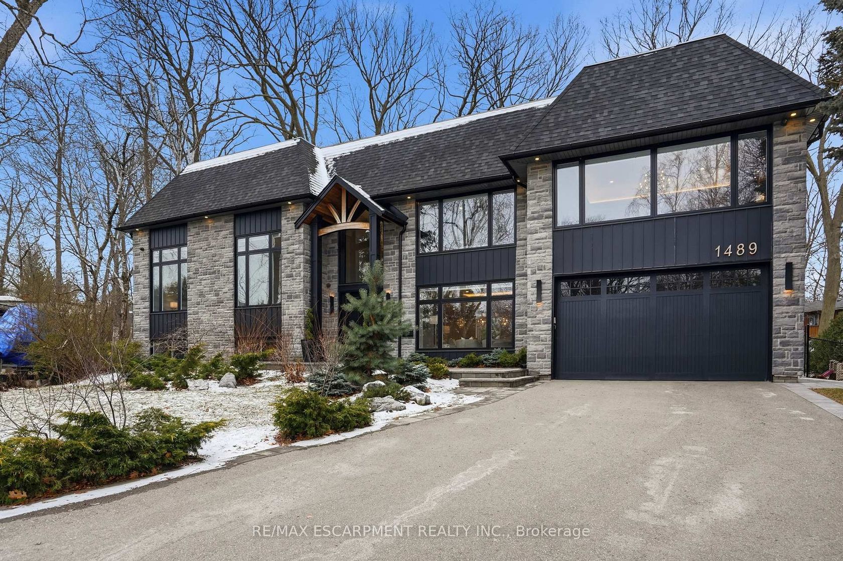 1489 Rogerswood Court, Lorne Park, Mississauga 2