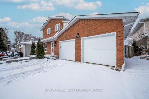 Photo 4 at 140 Orchard Heights Drive, Newcastle, Clarington