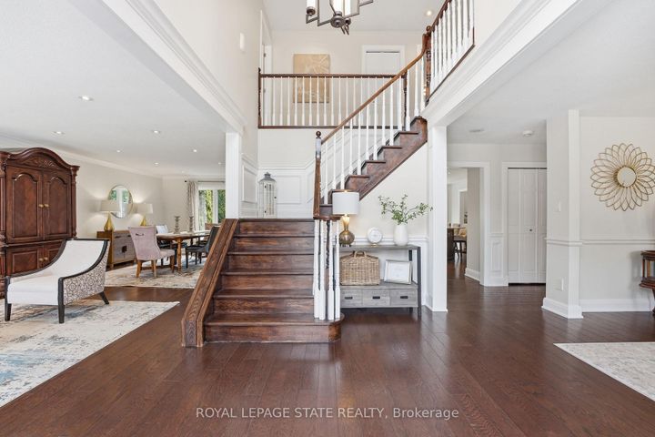 Photo 3 at 28 DEERVIEW Avenue, Ancaster, Hamilton