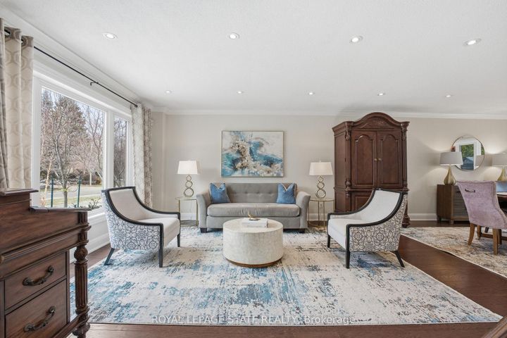 Photo 5 at 28 DEERVIEW Avenue, Ancaster, Hamilton