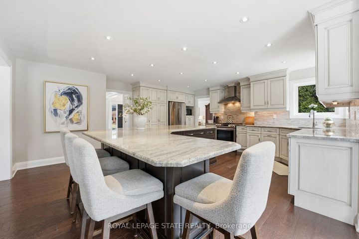 Photo 15 at 28 DEERVIEW Avenue, Ancaster, Hamilton