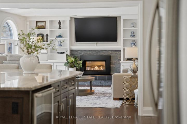 Photo 19 at 28 DEERVIEW Avenue, Ancaster, Hamilton