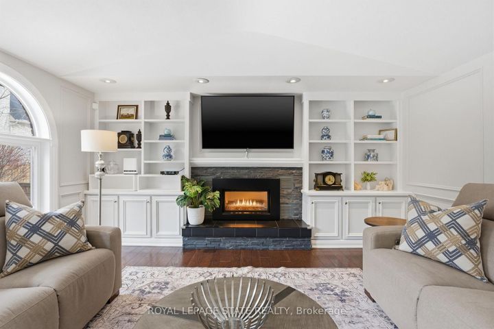 Photo 20 at 28 DEERVIEW Avenue, Ancaster, Hamilton