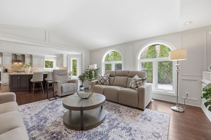 Photo 21 at 28 DEERVIEW Avenue, Ancaster, Hamilton